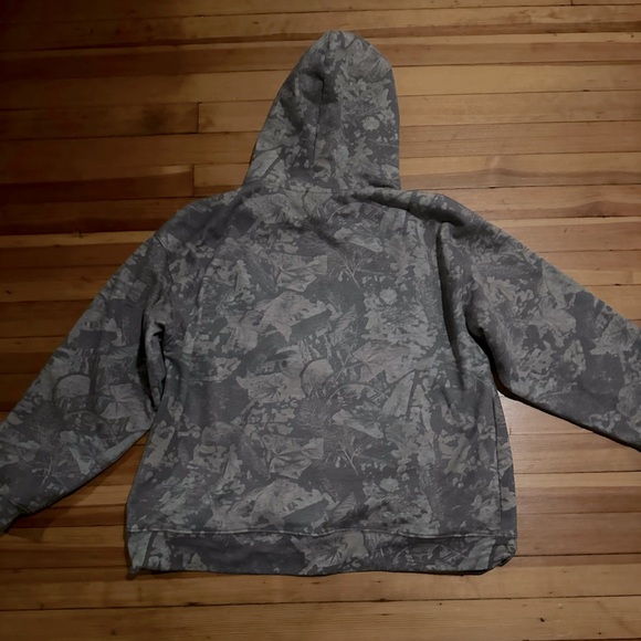 Camo urban outfitters hoodie - Picture 2 of 2